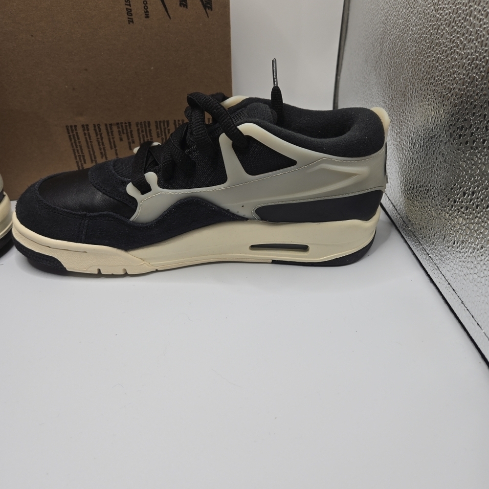 Size 7 (GS) - Jordan 4 Retro Mid Bred Reimagined 2024 - Picture 8 of 10